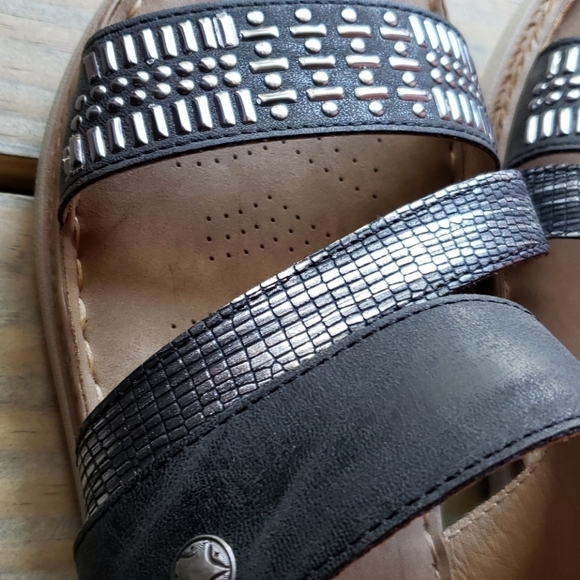 Patrizia Bea Studded Slide Sz 7 - Picture 7 of 7